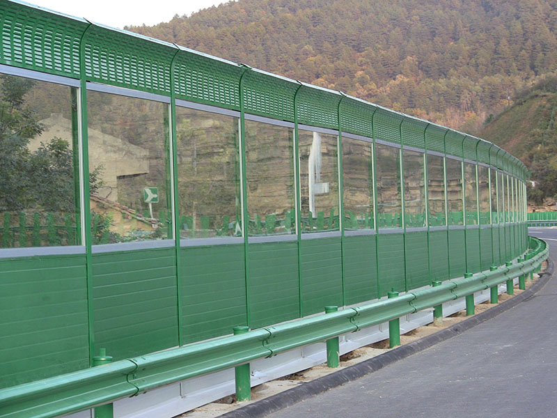 公路聲屏障
